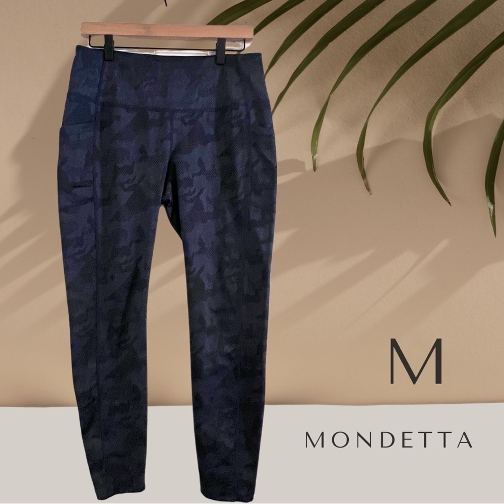 MONDETTA Women's India Ink Blue Brushed Jacquard Legging Medium